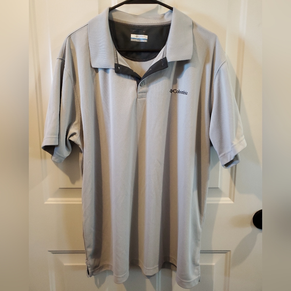 Columbia Men's Light Gray Polo Shirt. Size XL. #SW